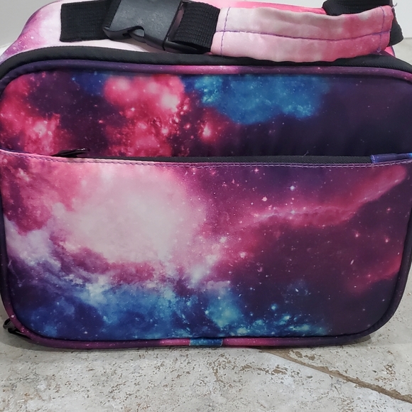 Backpack w/lunchbox - Picture 4 of 5